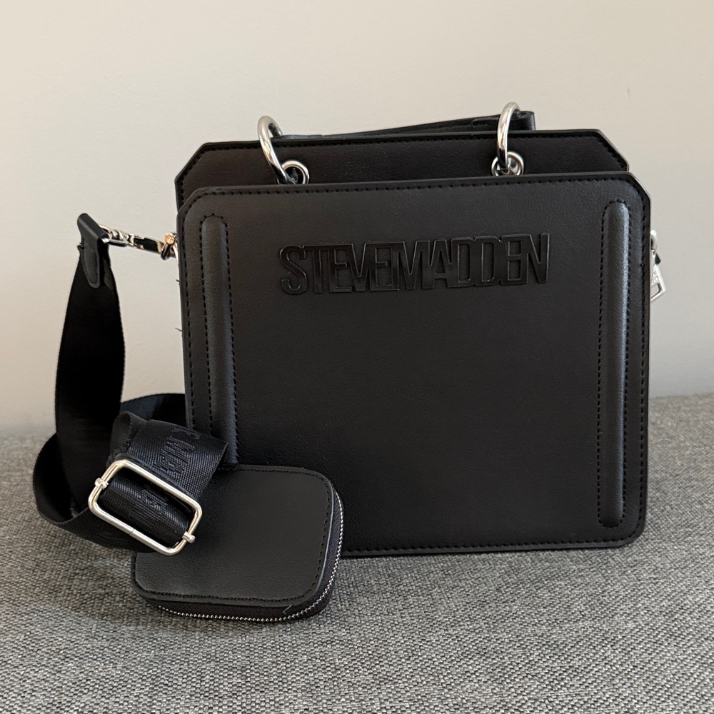 Steve Madden Sleek Black Messenger Bag